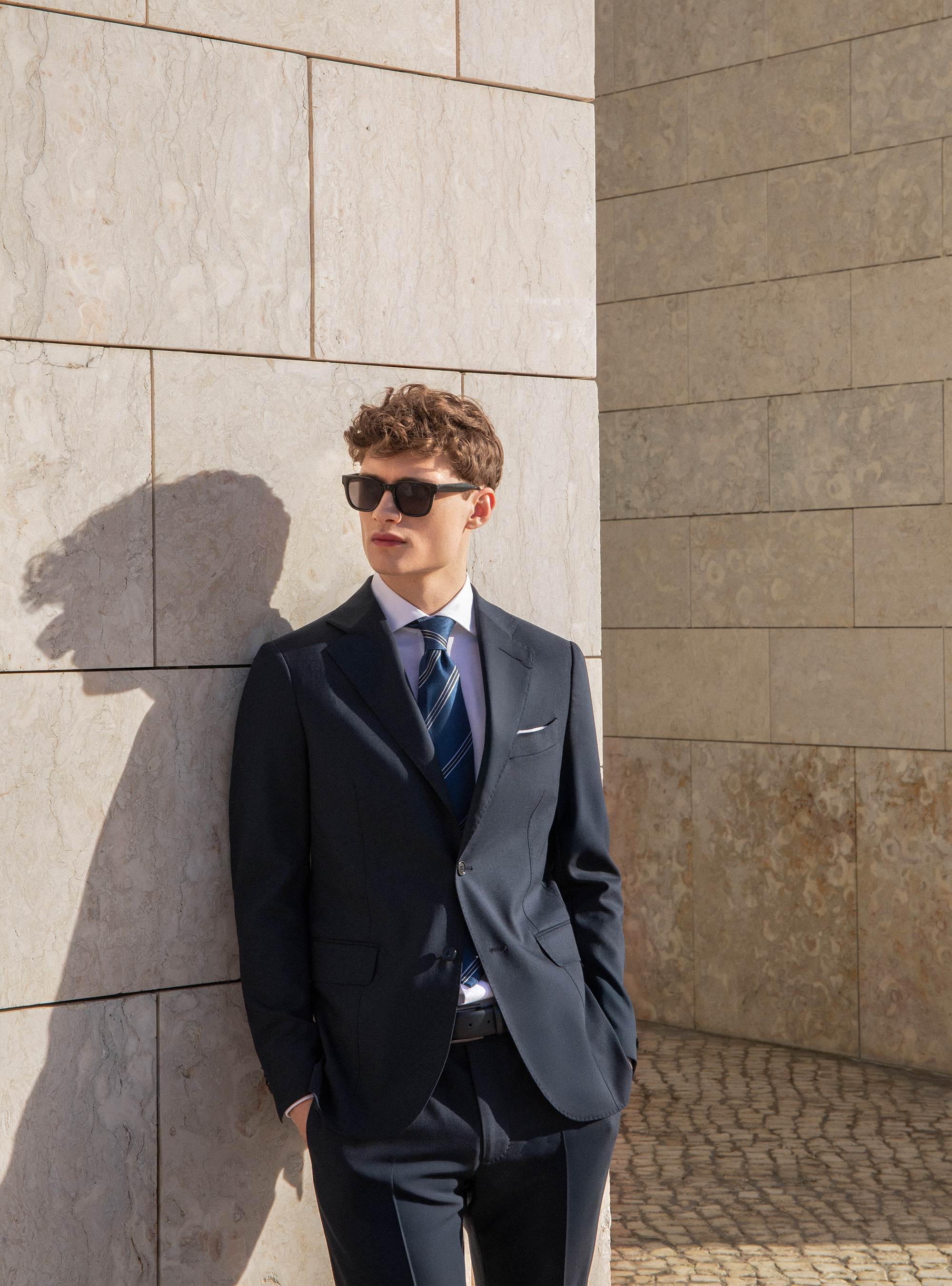 Abito Vitale Barberis Canonico in pura lana blu navy, 